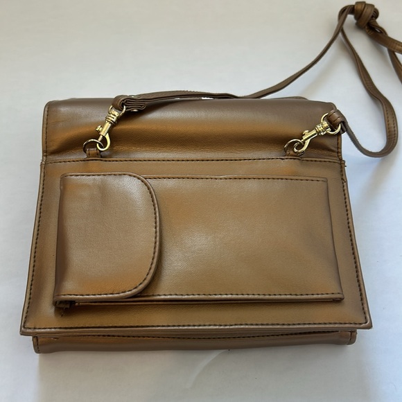 NWOT Elegant Deep Gold Crossbody Bag - Picture 8 of 11